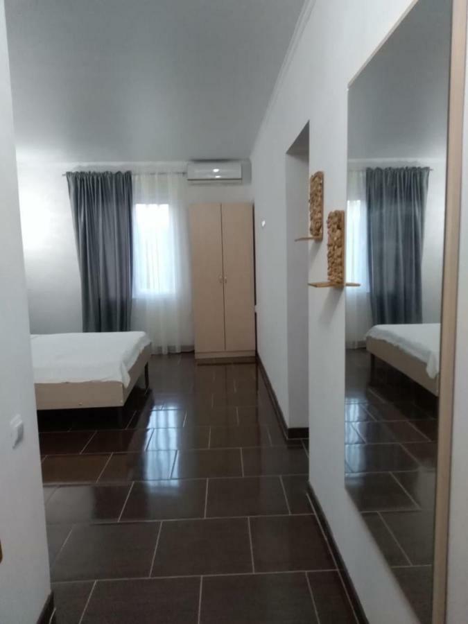 غوداوتا Hotel 777 المظهر الخارجي الصورة