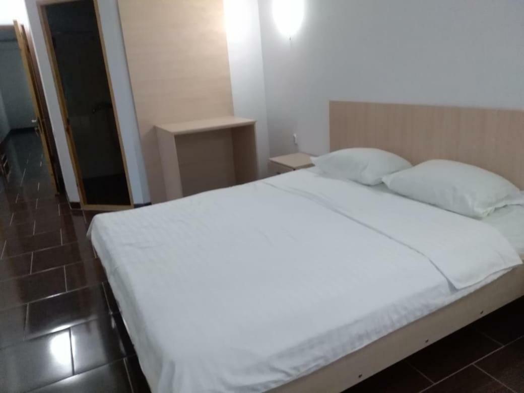 غوداوتا Hotel 777 المظهر الخارجي الصورة